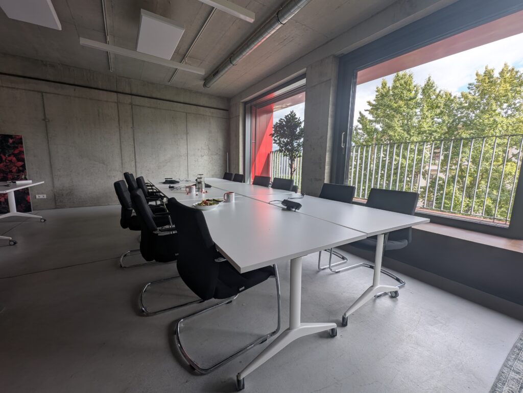 pxl 20250916 112840979